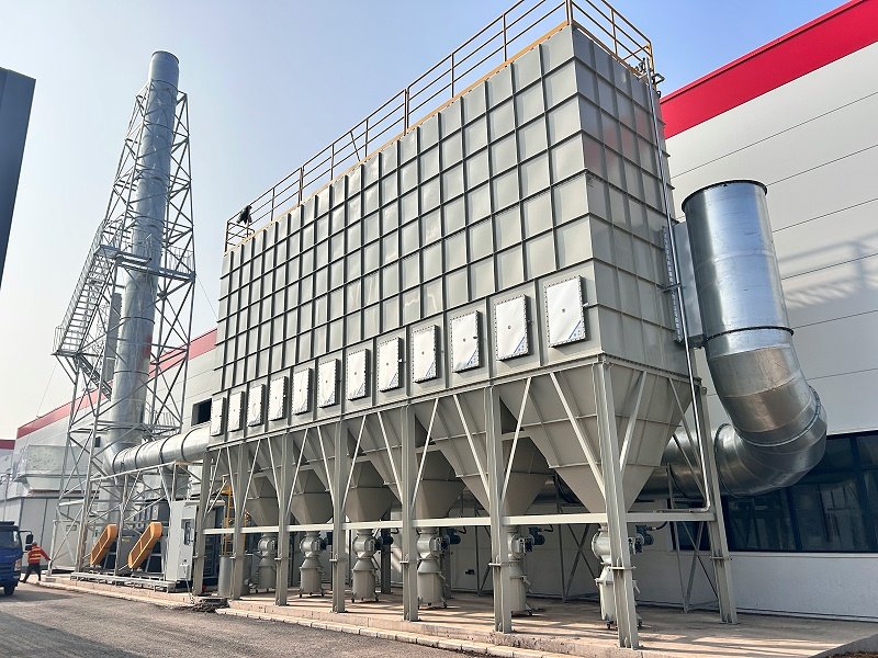 Industrial baghouse dust collector system for factory dust filtration